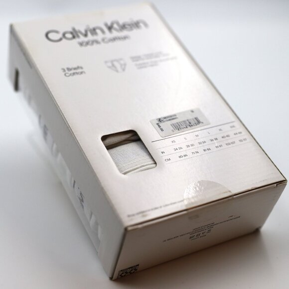 Calvin Klein 100% cotton Classic Fit Mens Briefs 3Pack size M New Un-opened box - Picture 3 of 3